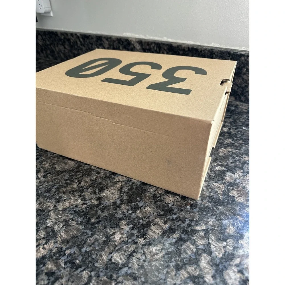 Adidas‎ Yeezy Boost 350 V2 Static Non Reflective Sz 4.5  Zebra Beluga Foam New